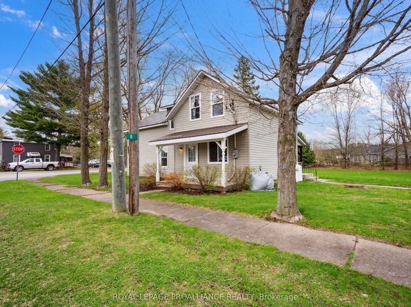 6 Clement St, Addington Highlands, ON K0H 1P0
