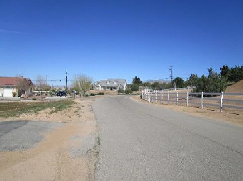 5th image of 17378 Cisco Ct