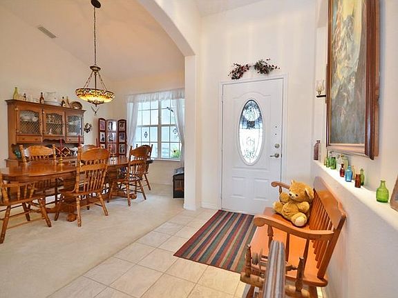 3rd image of 10527 Summit Lakes Ln