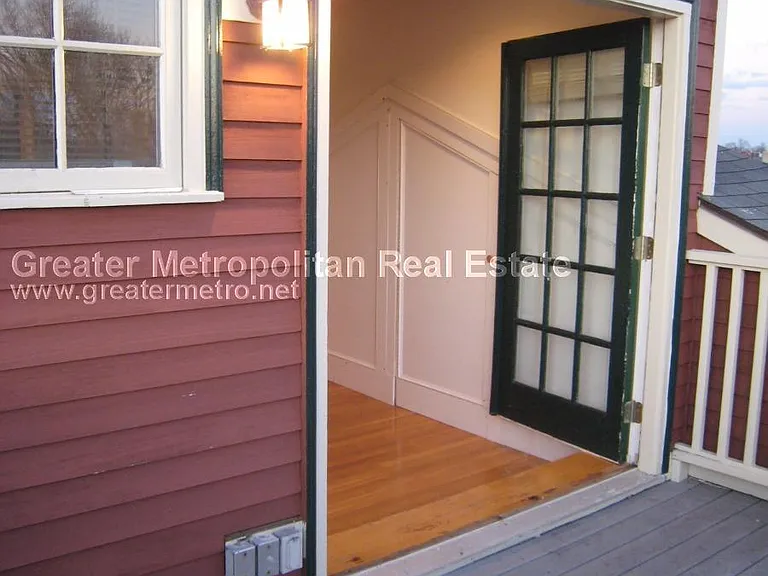 599 E 6th St #2 — Photo 21