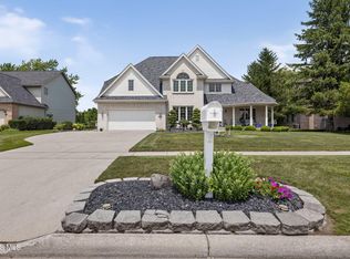 1414 Sheffield Dr, Bowling Green, OH 43402