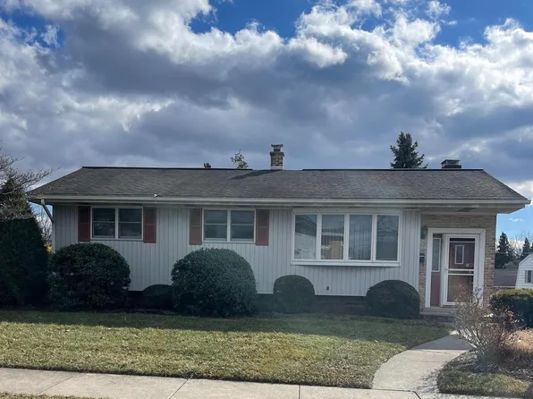 434 Cedar Ave, Hershey, PA 17033