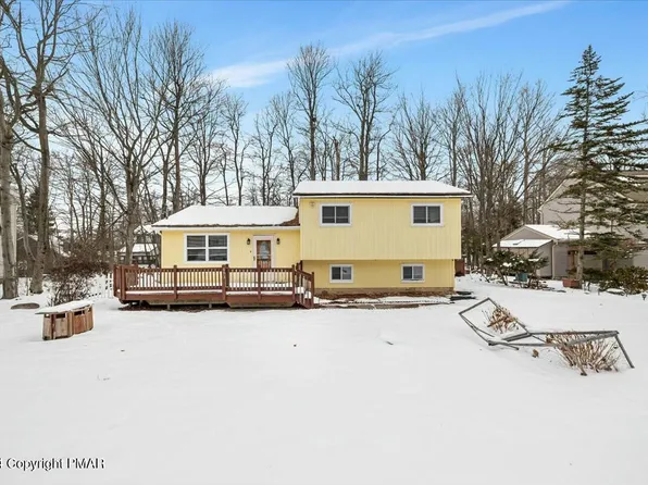 9579 Millwood Dr, Tobyhanna, PA 18466