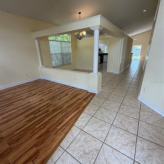 362 Lexingdale Dr — Photo 4