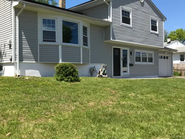 457 Ford Ave, Fords, NJ 08863