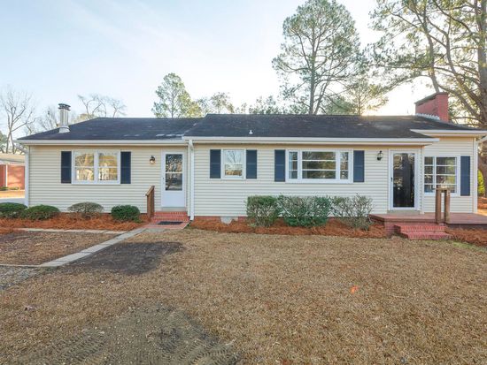 75 Hartwell Cir, Lillington, NC 27546