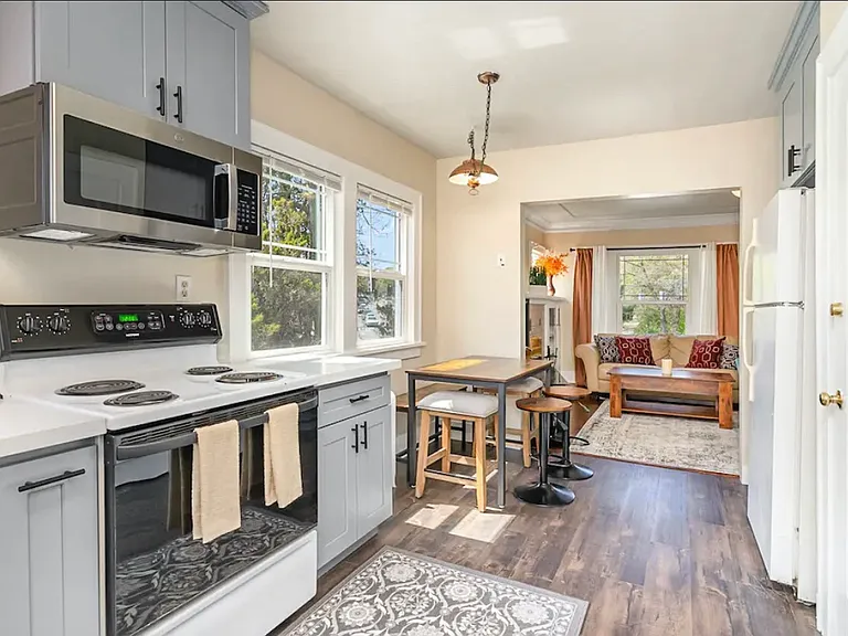 5002 Green Lake Way N #A — Photo 7