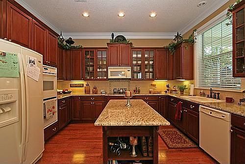 3rd image of 211 Canal Blvd