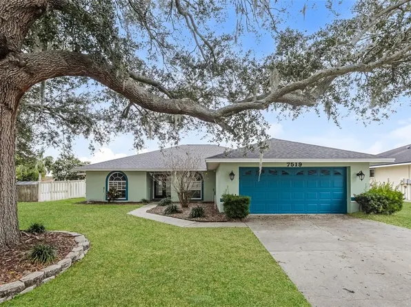 7519 Floral Cir E, Lakeland, FL 33810