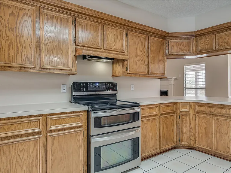 2460 Pebblebrook Cir — Photo 11
