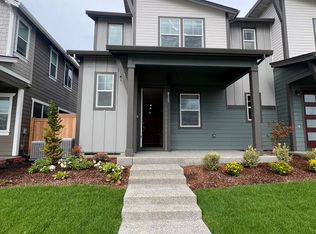 8121 SE Kinnaman St, Hillsboro, OR 97123