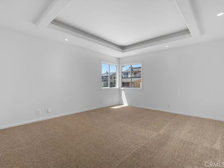 34032 Ruby Lantern St — Photo 14