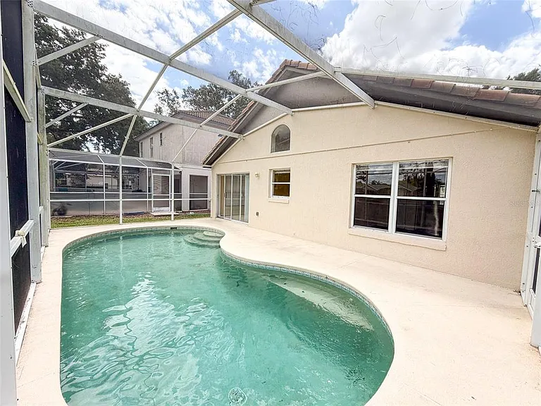 2420 Saint Augustine Blvd — Photo 25