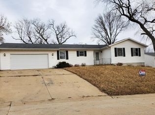 1615 Douglas Ct, Marion, IA 52302