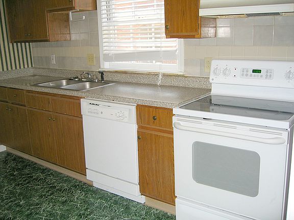 3rd image of 1005 Greenwood Ave NE APT 2