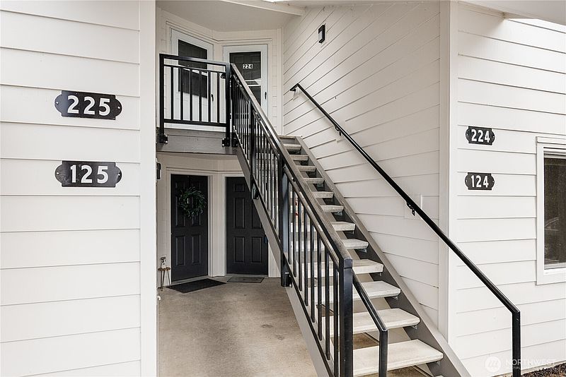 3rd image of 4228 Wintergreen Lane #124