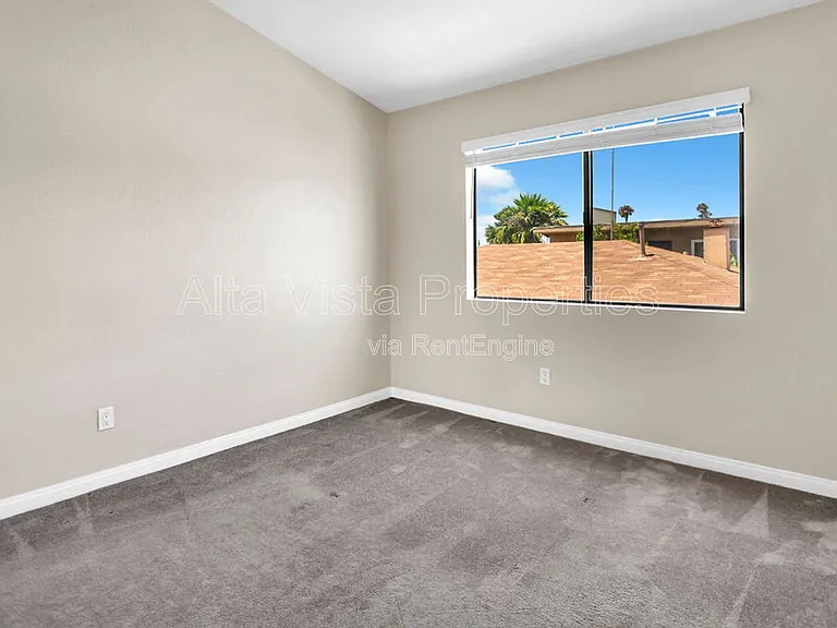 4357 Oregon St #5 — Photo 12