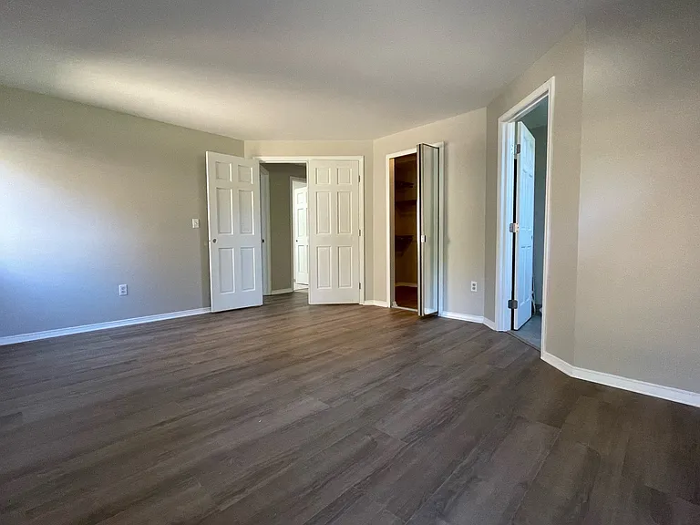 11613 SE 77th Pl — Photo 14