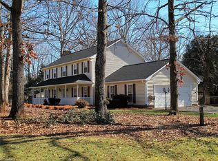 5924 Woodfield Dr, Kernersville, NC 27284