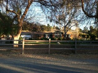 198 Riverside Rd, Oak View, CA 93022