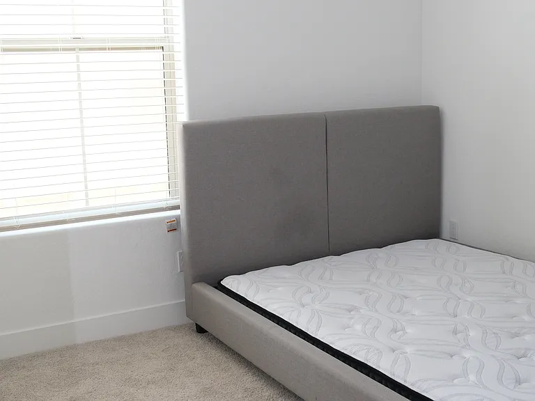 2816 E Teaberry Dr #1 — Photo 38