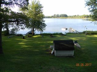 5349 W Diamond Lake Rd, Wawaka, IN 46794