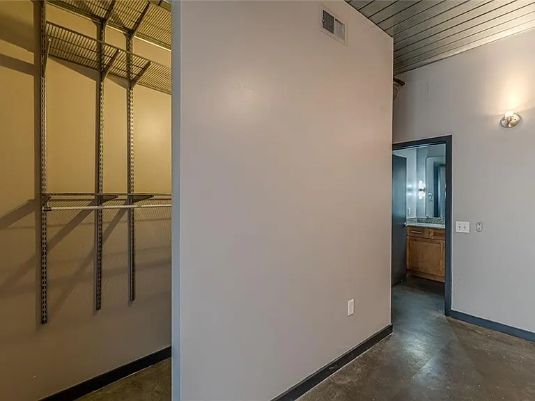620 Glen Iris Dr NE #501 — Photo 40