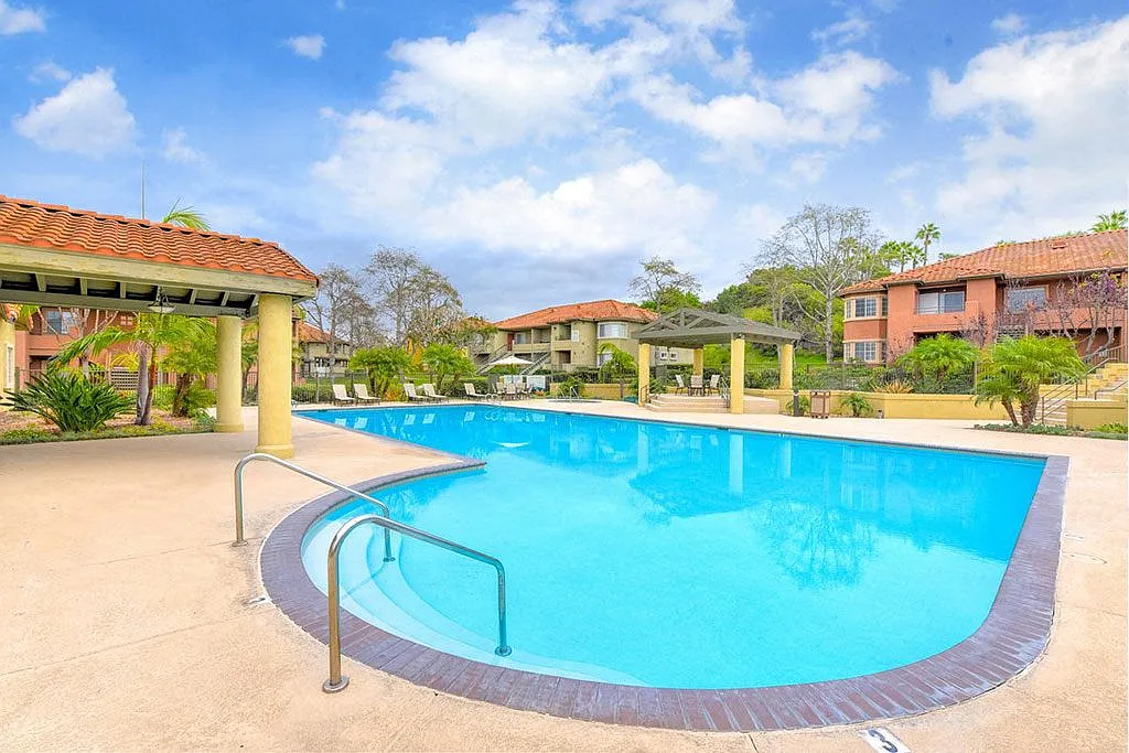 Sunbow Villas — Photo 1