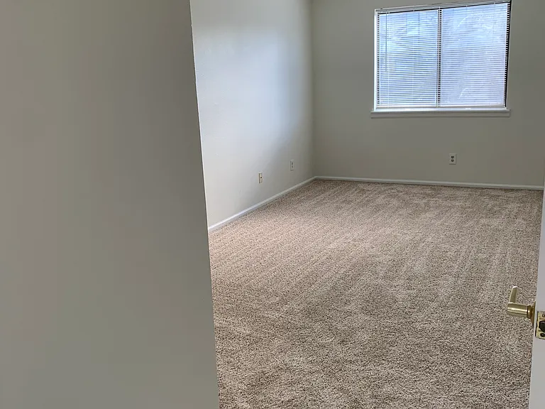 6380 Oak St #302 — Photo 6
