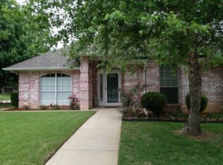 616 Cardinal Ridge Rd, Burleson, TX 76028