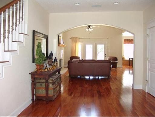 3rd image of 972 WATERSTONE PARKWAY