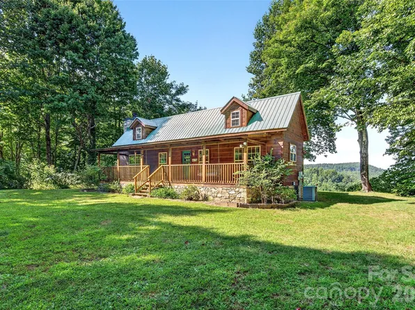 10 Camp Elliott Rd, Black Mountain, NC 28711