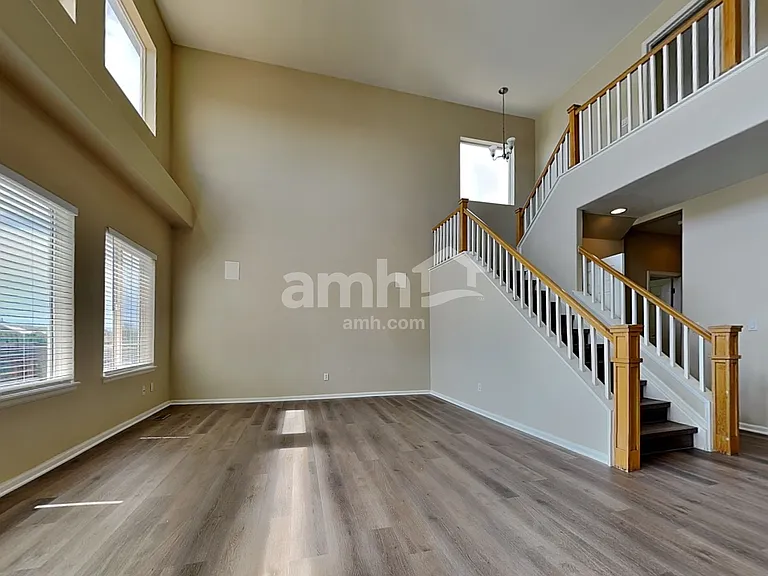 18942 E Vassar Dr — Photo 9