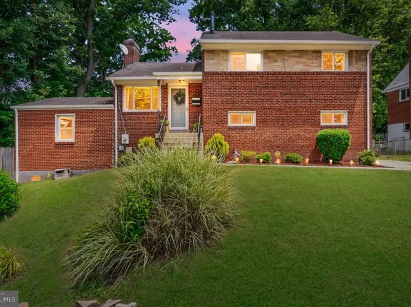 6527 Rolling Ridge Dr, Capitol Heights, MD 20743