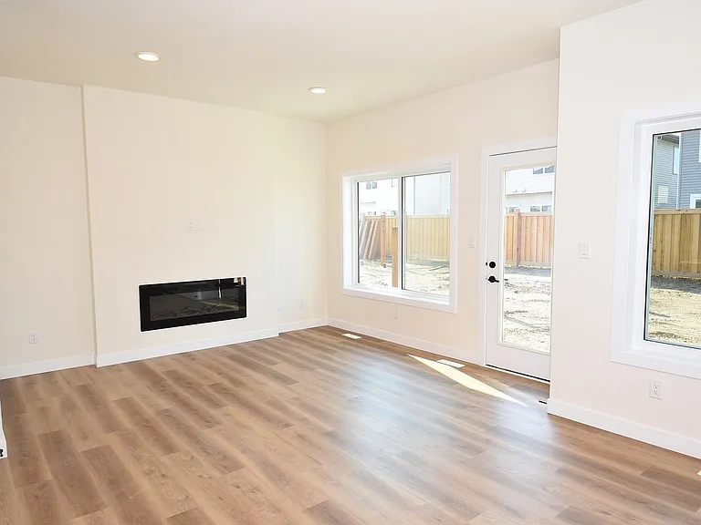 2131 5th Ave SW — Photo 34