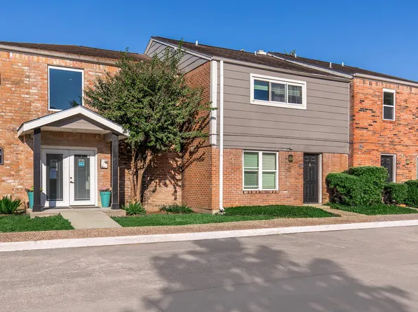 11Eleven Apartments