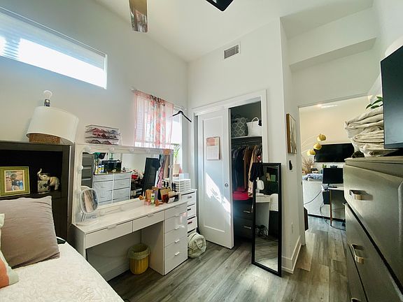 5th image of 6162 Ridge Ave #201