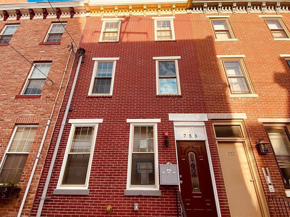 1st image of 755 S 16th St #1