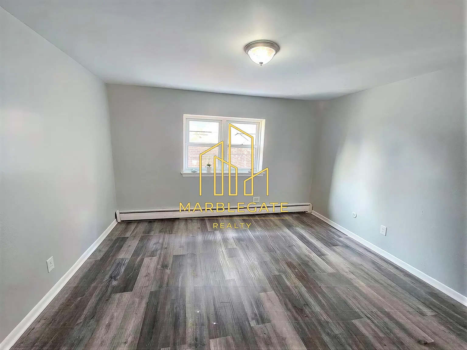 2 bed, 850 sqft, $1,650 — Photo 3