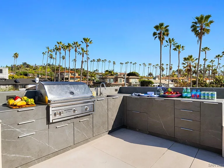 6515 Neptune Pl — Photo 42