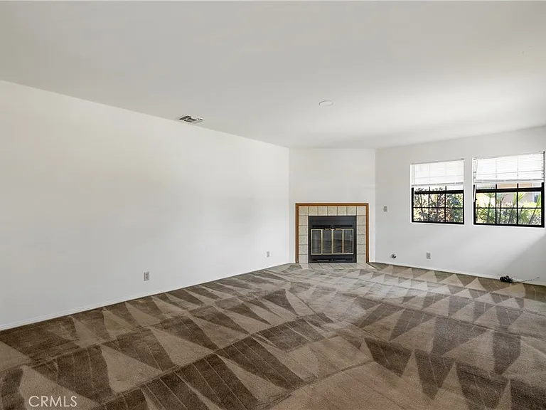 8331 Grand Ave — Photo 12