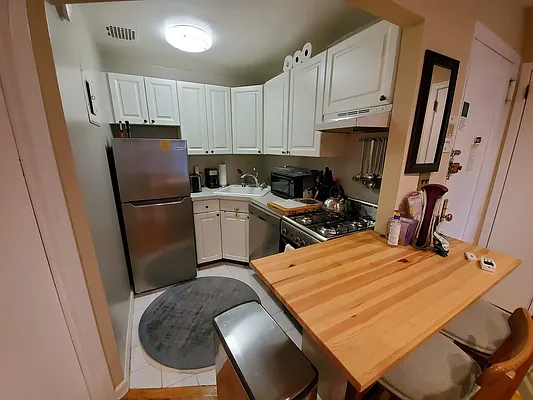 Rented by 4 Corners Realty, LLC | media 7