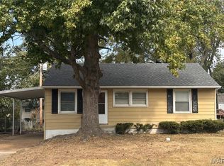 329 Midlothian Rd, Saint Louis, MO 63137