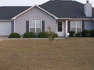 40 Wheatfield Dr, Fort Mitchell, AL 36856