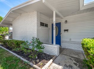 110 Meadowood Lane, San Antonio, TX 78216