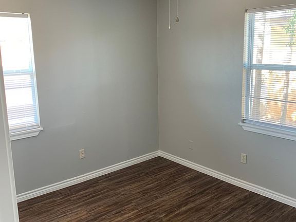 5th image of 1209 E Parker Ave