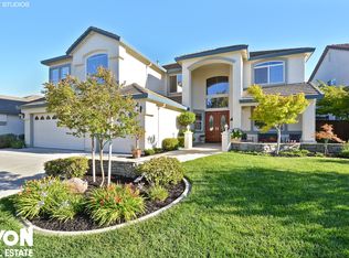 2505 Marina Point Ln, Elk Grove, CA 95758