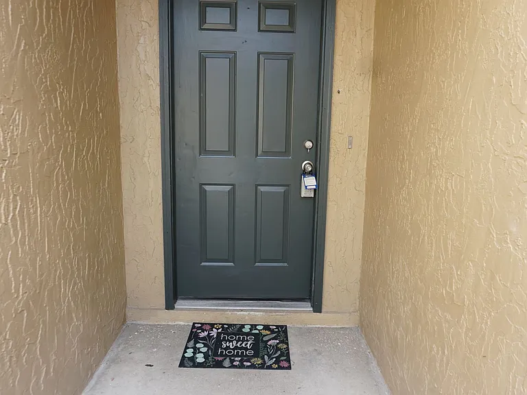 5539 Pinebay Cir N — Photo 2