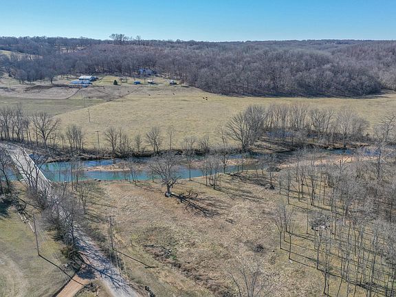 5th image of 13935 Farm Road 1135