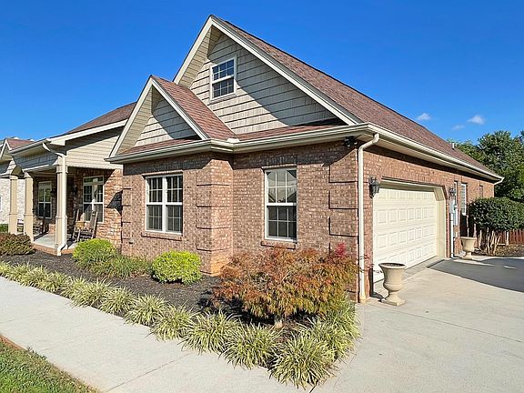 3rd image of 402 Isaiah Cir